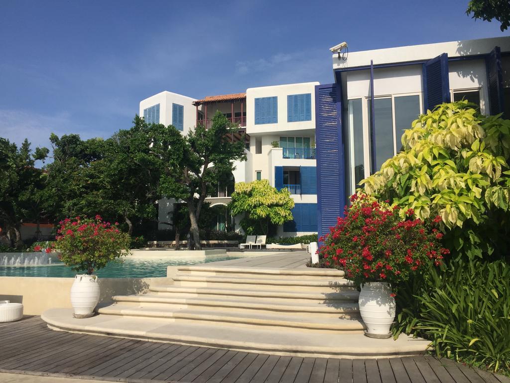 Chelona 108 Apartment